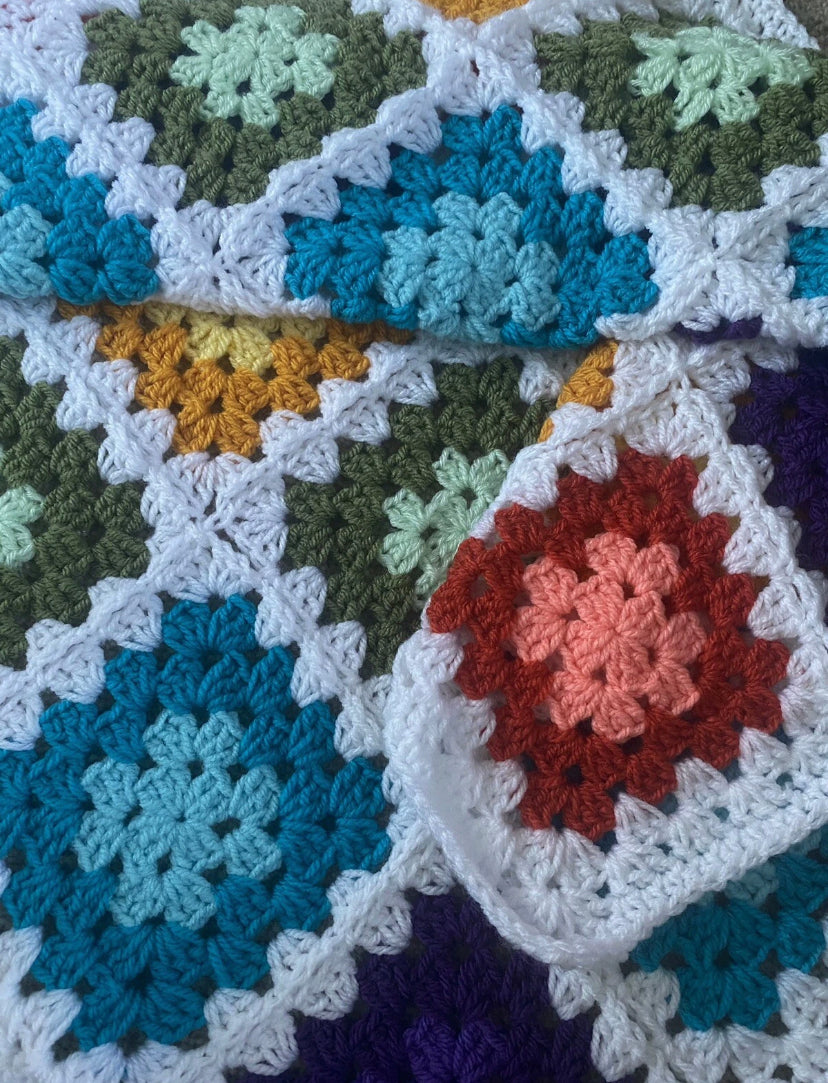 Handmade crochet baby blanket/car seat/pram/crib Rainbow boy girl Xmas gift